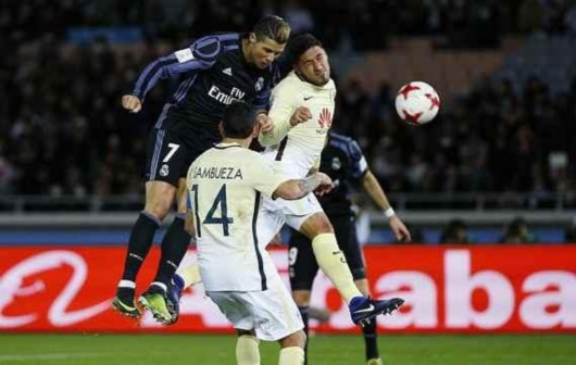 他在关键时 他在关键时