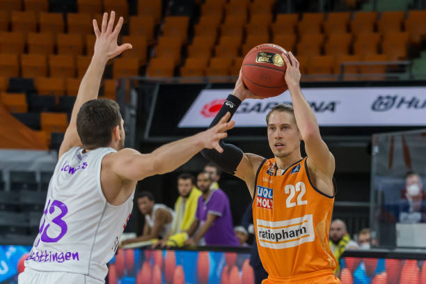 克里斯蒂亚 克里斯蒂亚