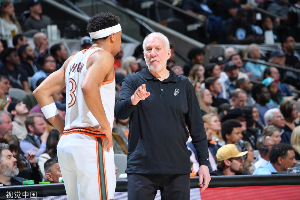 中崭露头角 中崭露头角