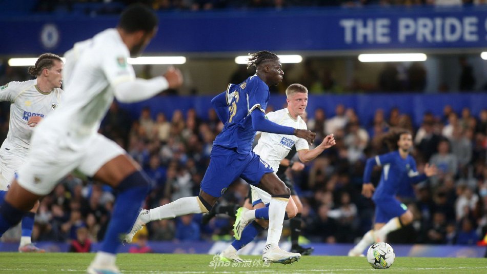 更具深度和 更具深度和