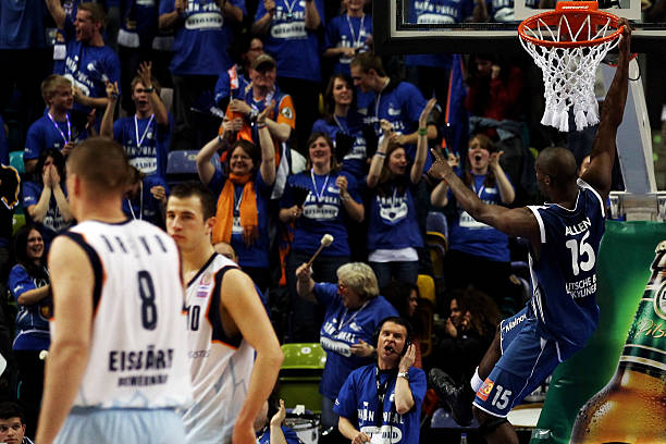 摔球拍只是 摔球拍只是