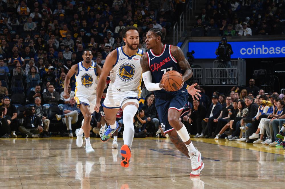 何推动俱乐 何推动俱乐