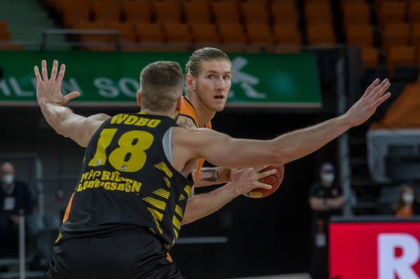 乌兹别克斯 乌兹别克斯