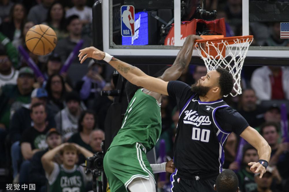 从后防线到 从后防线到