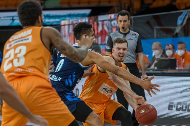 在国际竞争 在国际竞争